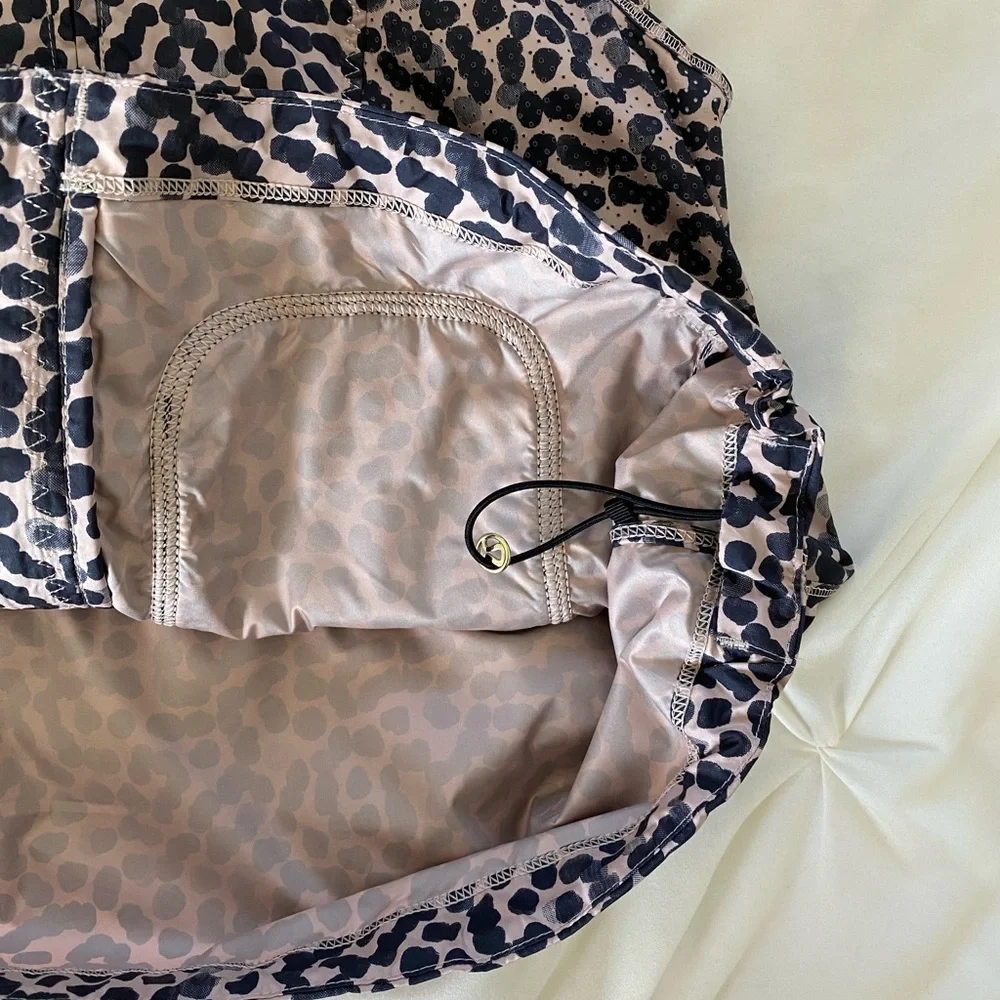 Lululemon Pack It Vest - Picture 10 of 14